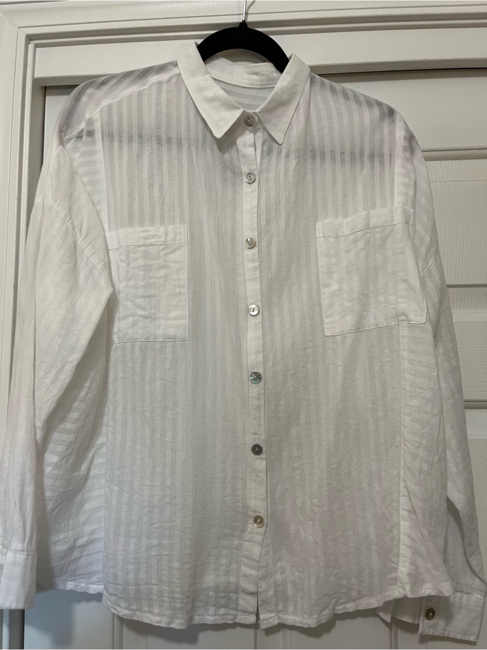 Blanc du Nil White Button-Up Long-Sleeve Shirt
